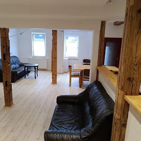 Altes Haus, Untere Etage Appartamento *